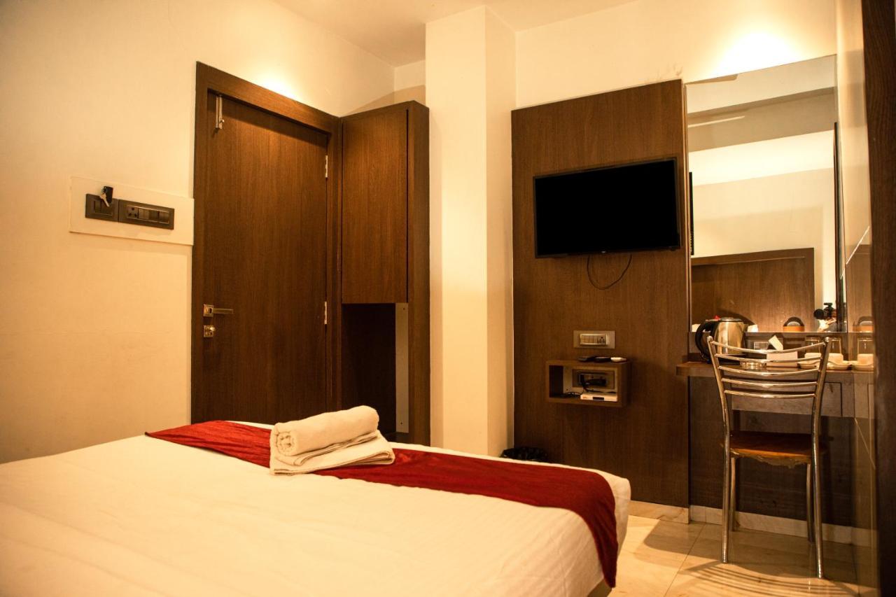 Hotel Monarch Express Near Karnala Sports Academy Panvel,Navi Mumbai Exterior foto